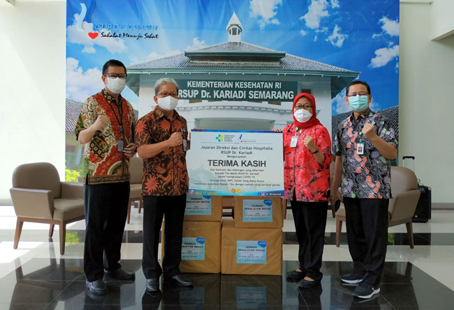 Setelah Sumatera, BCA Serahkan Bantuan ke Wilayah Jawa Tengah & Yogyakarta